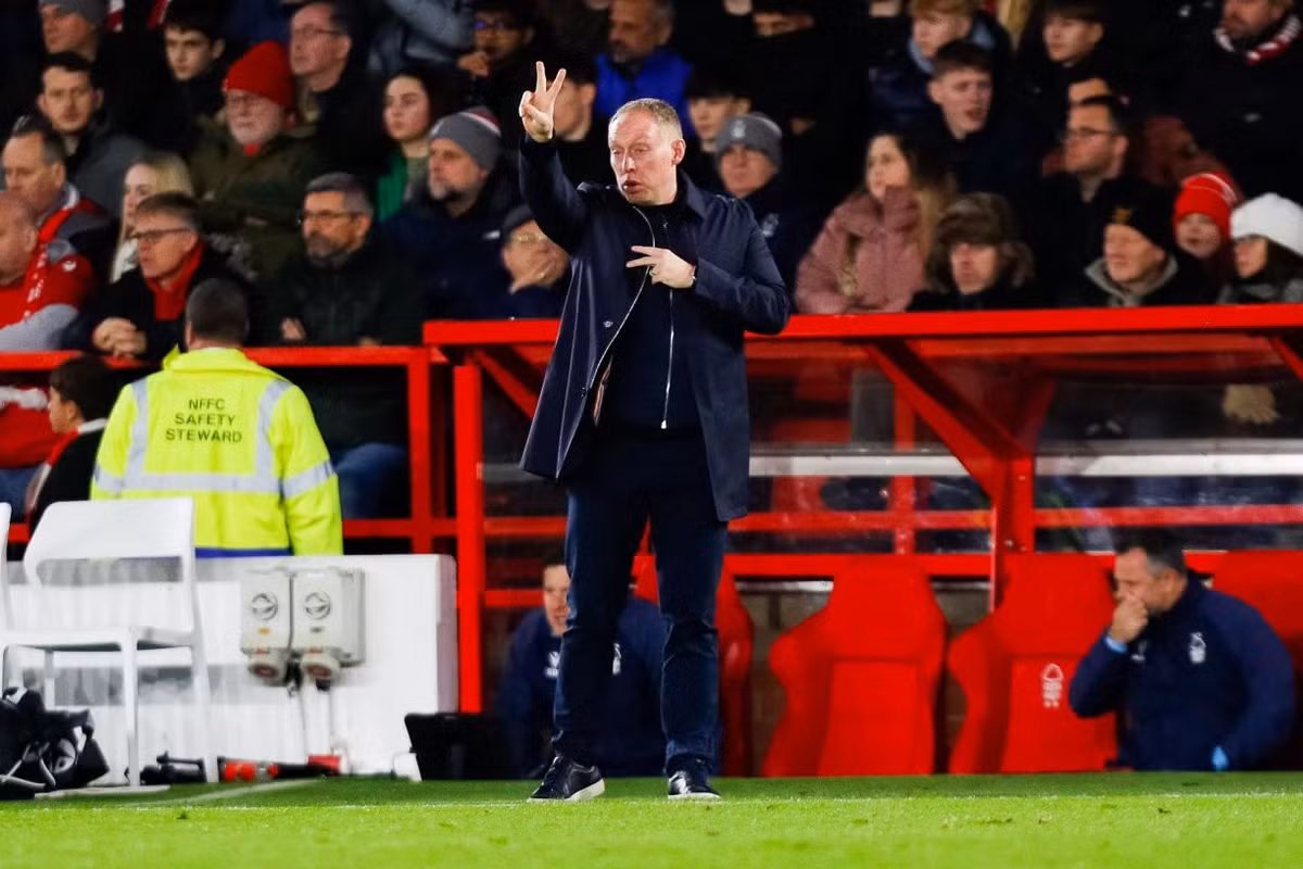 ဘော့စနီးယားနှင့်ဟာဇီဂိုဗီးနားအသင်းရဲ့ကမ္ဘာ့ဖလားဝင်ခွင့်မျှော်လင့်ချက်ကို ဖျက်ဆီးဖို့ ကြိုးစားတယ်ဆိုပြီး ဖောရက်စ်နည်းပြဟောင်းကူးပါး စွပ်စွဲခံရ