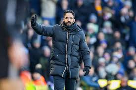 ယူနိုက်တက်နည်းပြဟောင်း အာမိုရင်ကို မန်စီးတီးဒါရိုက်တာ ဗီယာနာနဲ့အတူ မြင်တွေ့ခဲ့ရ