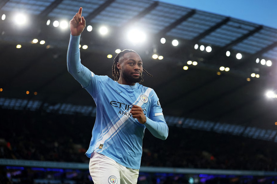 ပရီးမီးယားလိဂ်စတားမဖြစ်ခင် ပရော်ဖက်ရှင်နယ်ဘောလုံးသမားဘဝကို စွန့်ခွာလုနီးပါး ဖြစ်ခဲ့ဖူးတဲ့ ဆီမန်ညိုရဲ့ကစားသမားဘဝဖြတ်သန်းရာ