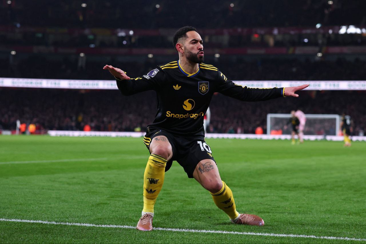 အမ်းမရိတ်စ်ကွင်းနိုင်ပွဲနဲ့အတူ TOP 4 စာရင်းဝင်ရောက်လာတဲ့ ယူနိုက်တက်