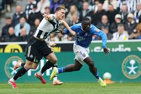 ဆန်းဒါးလန်းကစားသမားတွေက တစ်ယောက်နဲ့တစ်ယောက် ပေးဆပ်နေကြတယ်လို့ ပြောကြားလာတဲ့ ဘရော့ဘီ