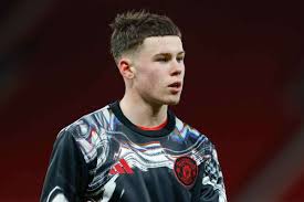 ကိုင်ရွန်းနီကို စာချုပ်သစ်ကမ်းလှမ်းလိုက်တဲ့ ယူနိုက်တက်