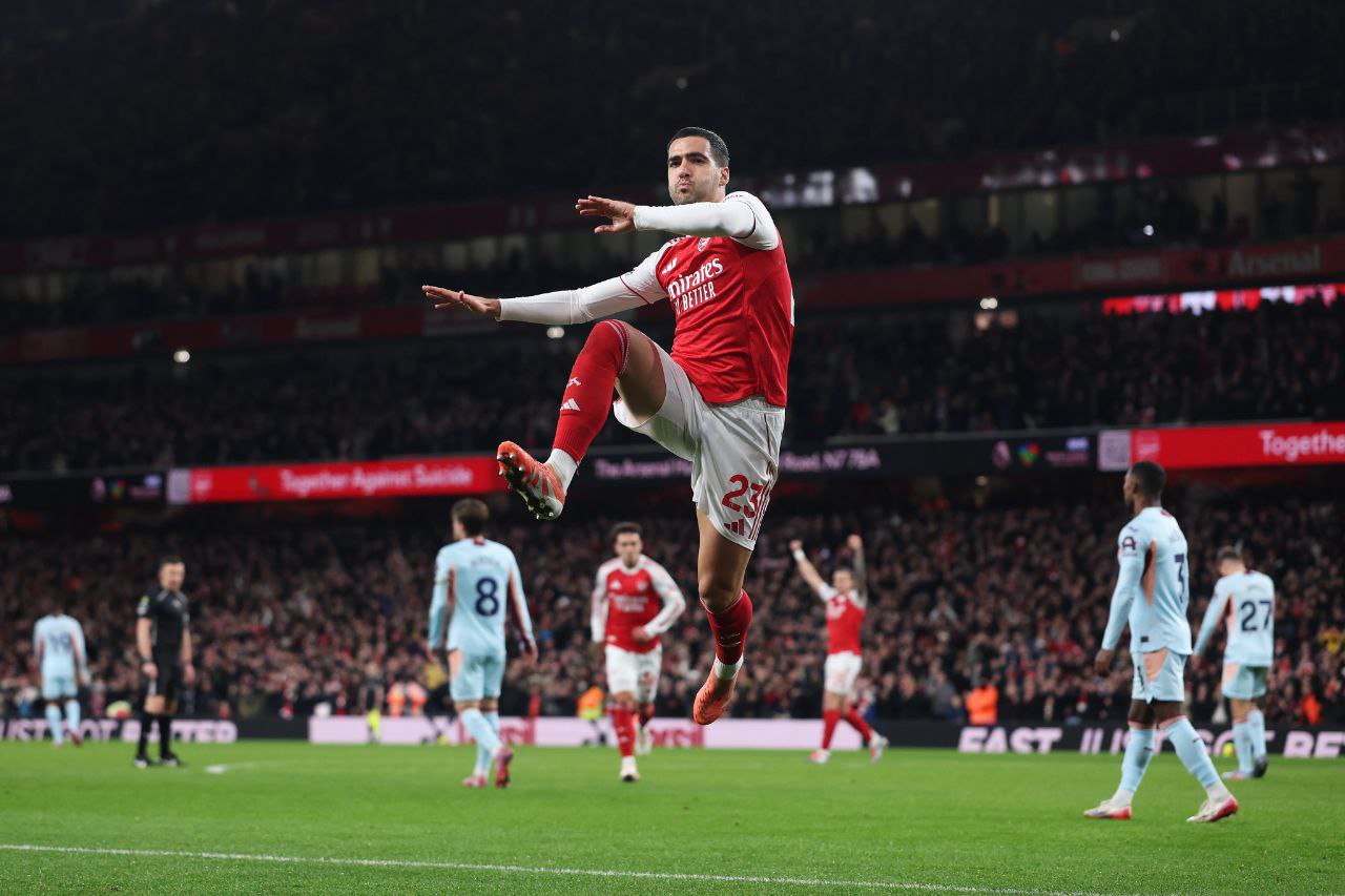 ဘရန့်ဖို့ဒ်ကို အနိုင်ယူကာ မန်စီးတီးကို ၅မှတ်ပြန်ဖြတ်လိုက်တဲ့ အာဆင်နယ်